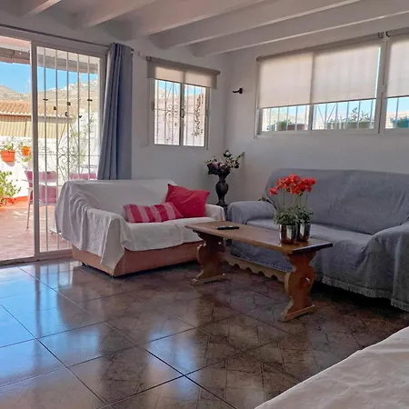 Centrico Atico 100m2 Patio Apartamento Almuñécar